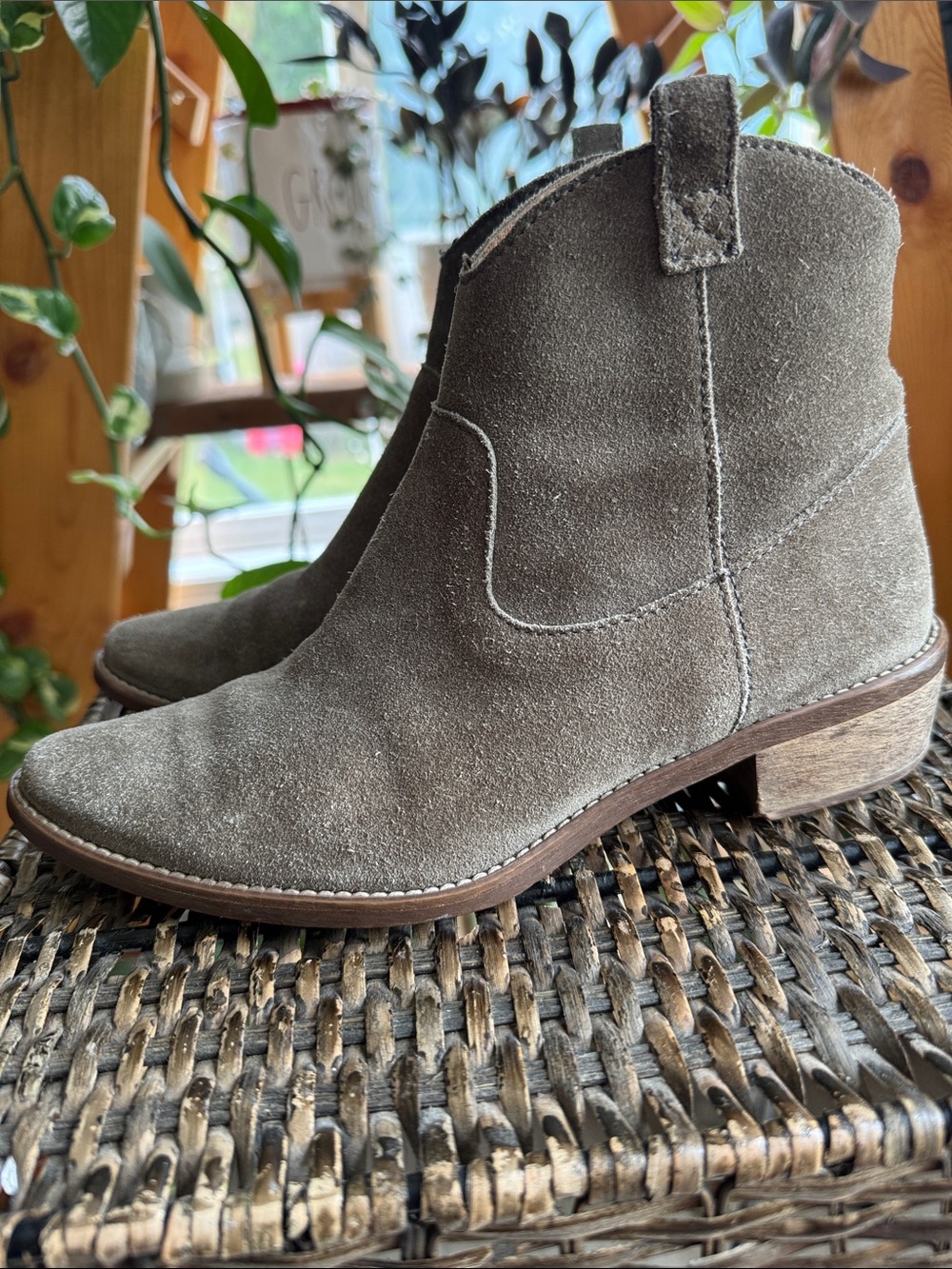 Madewell The Barnwood Boots 1937 leather suede ankle booties size 6.5